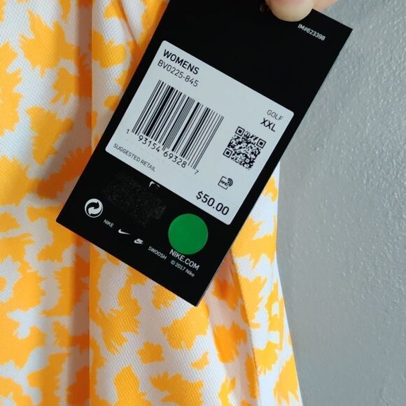 📏Orange cheetah print nike dry fit gold shirt - Picture 4 of 5